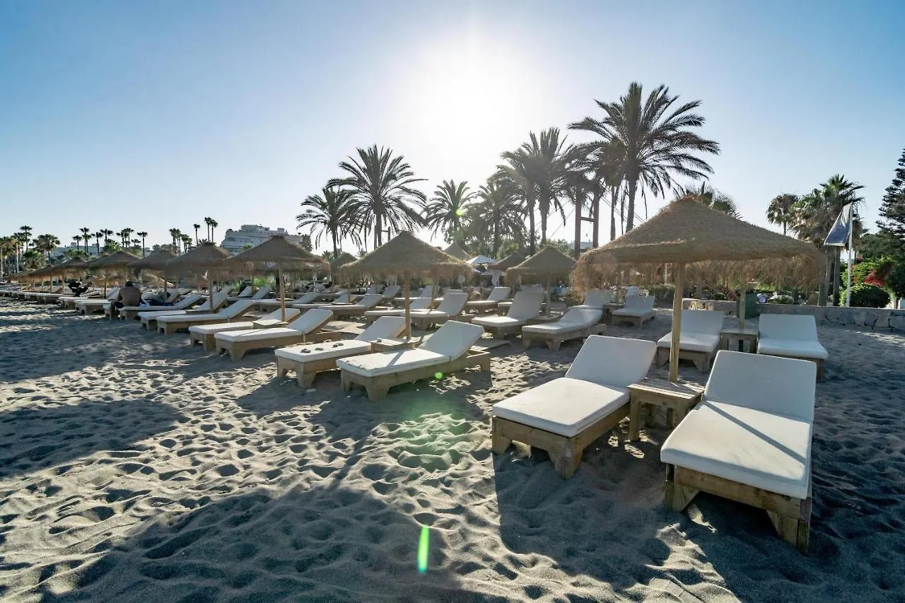 Pr45- Beach Front Apartment Puerto Banus Marbella
