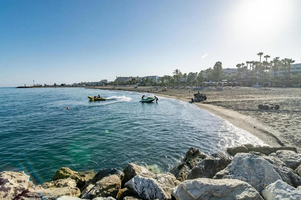 Pr45- Beach Front Apartment Puerto Banus Marbella 0*,